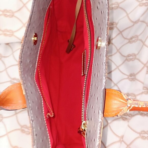 Dooney and Bourke tote excellent condition - Picture 9 of 12